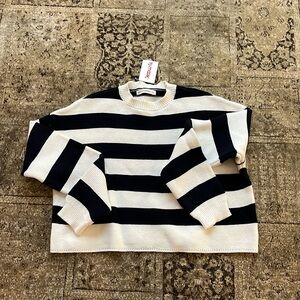 Women’s crop sweater